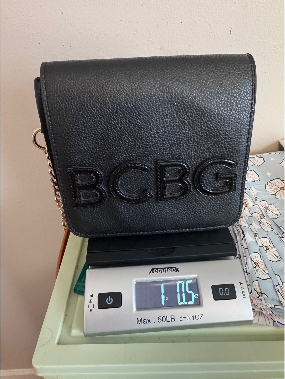 BCBG large crossbody - great condition
